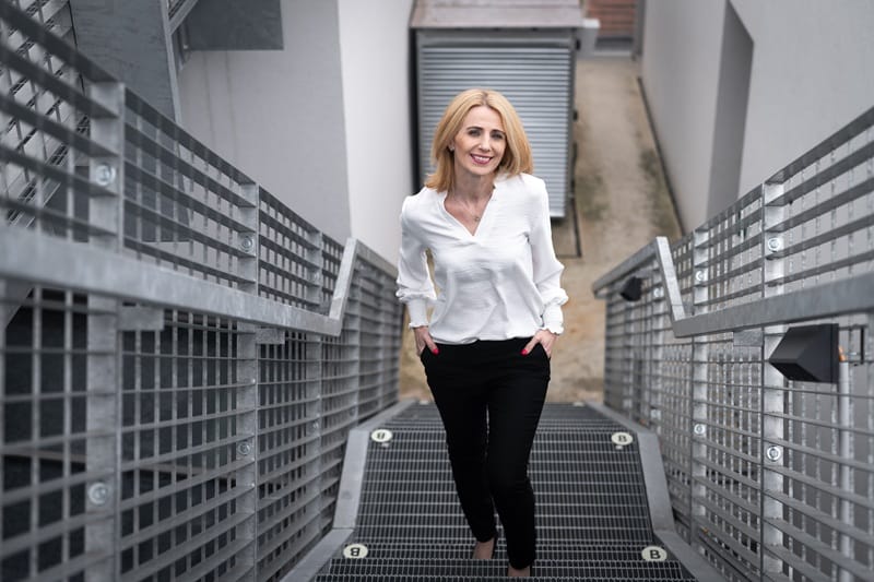 prohlídka nemovitosti tinder šárka sabová realitní makléř praha