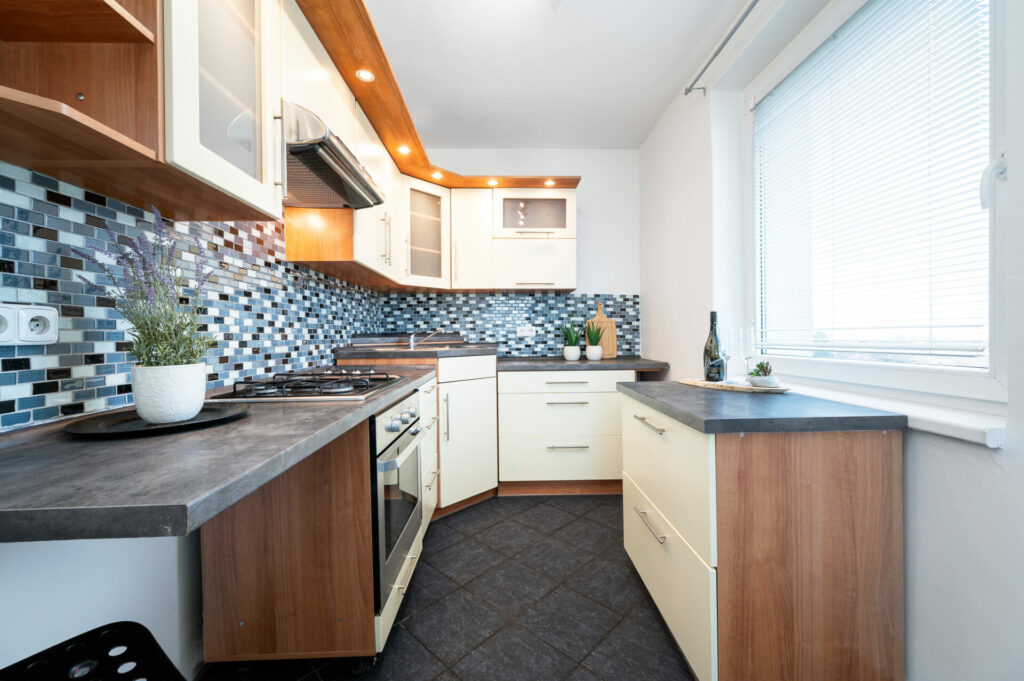 nemovitosti horní měcholupy makléř šárka sabová