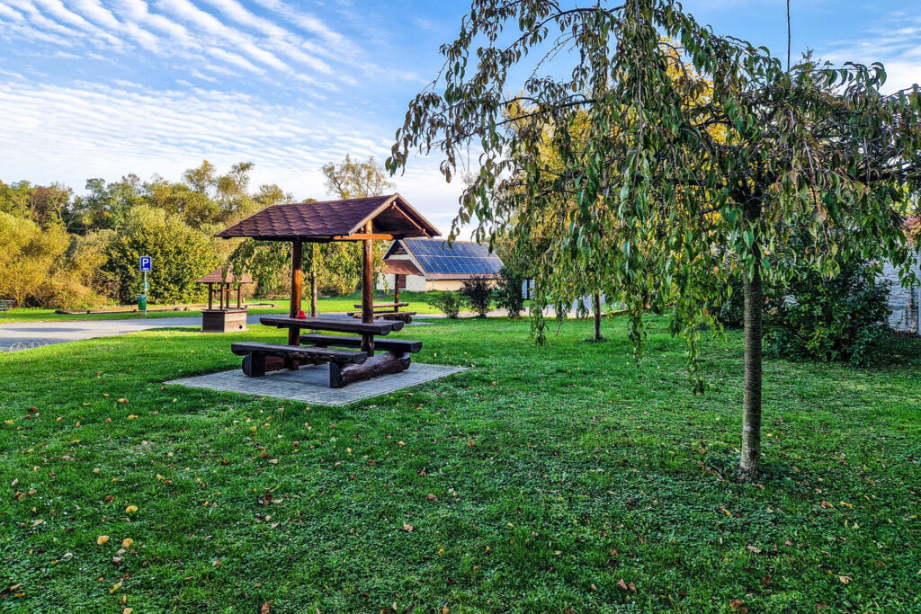 bydlení v rekreačním objektu šárka sabová realitní makléř praha