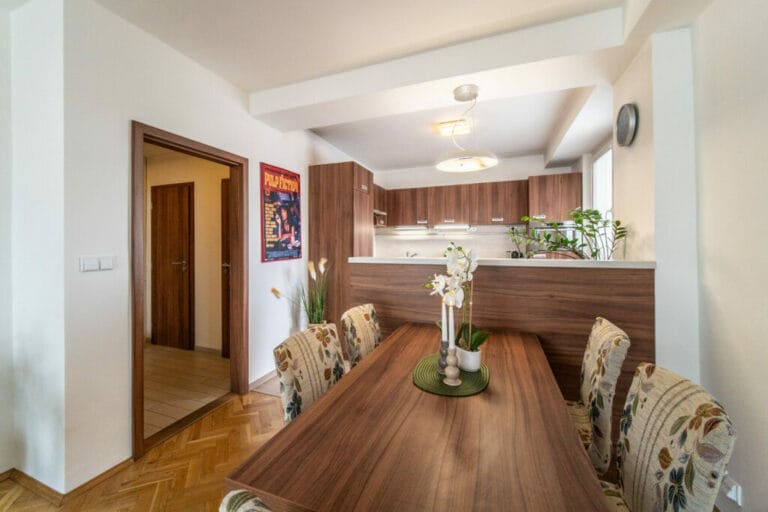 šárka sabová realitní makléř koupě nemovitosti