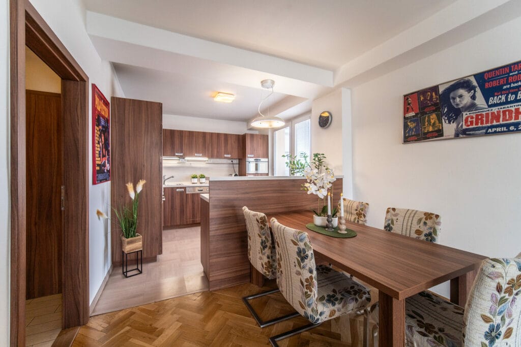 realitní makléř služby šárka sabová praha